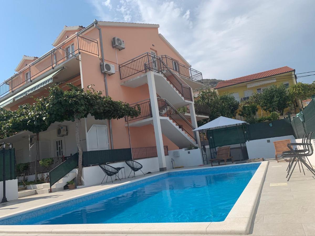Apartments Villa Bella Vista Seget Трогир Екстериор снимка