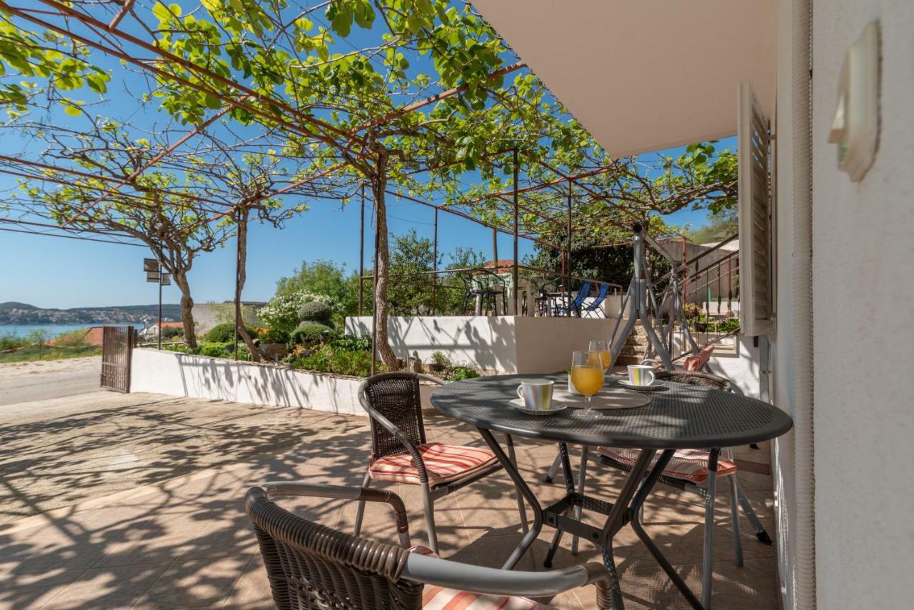 Apartments Villa Bella Vista Seget Трогир Екстериор снимка